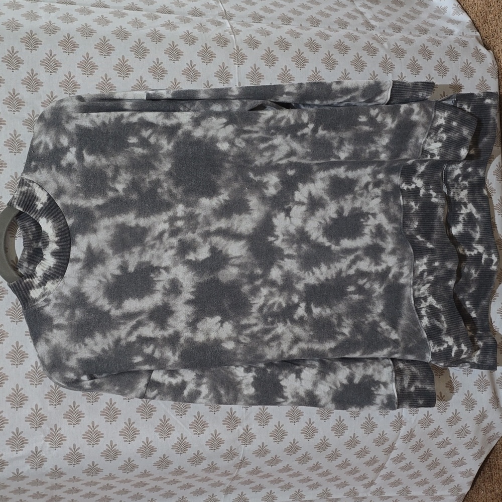 EUC- Tunic Sweater